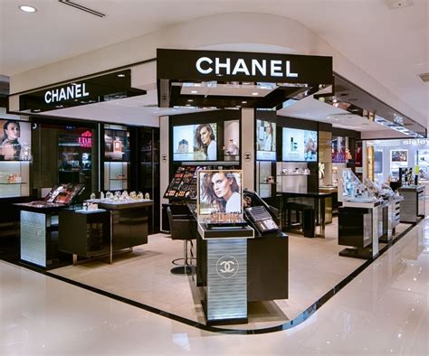 chanel beauty shop.